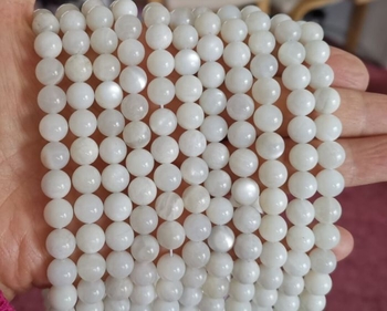 clearance-100% natural genuine moonstone round 8mm-8.5mm  AAA++ white