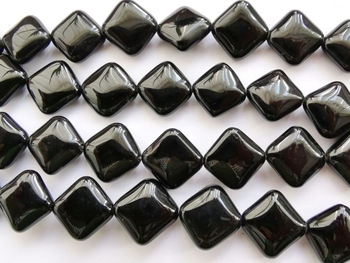 Black Onyx puffy square diagonal 14mm AAA