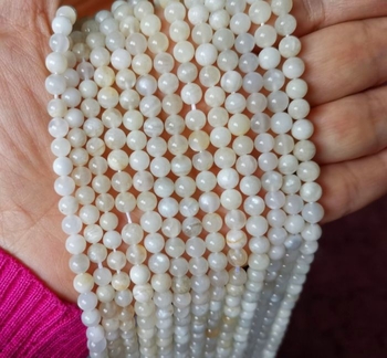 100% natural moonstone round about 5.5mm AAA