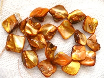 Orange  Mother of Pearl Shell square 20mm AAA