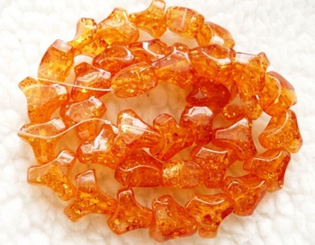 Copal Amber triangle 12mm AAA