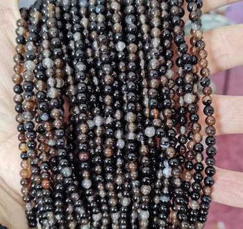 Black Agate round 4mm-4.5mm AAA