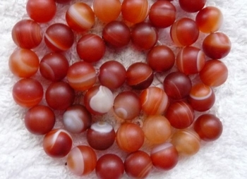 striped red smooth frosty matt Agate round 06mm AAA